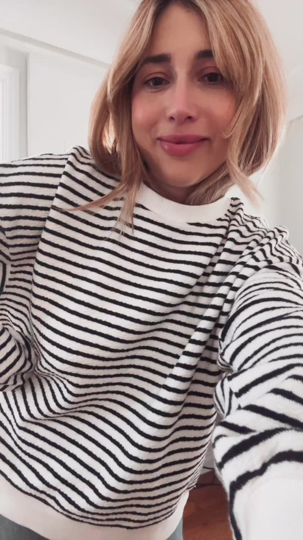 Lena Uni Sweater