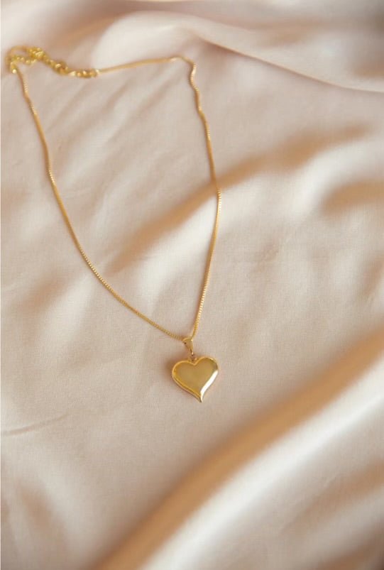 Gold heart locket - She Styles ~Your Image~